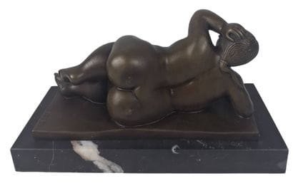 CARRIER, en hommage à BOTERO
Vénus allongée
Sculpture...