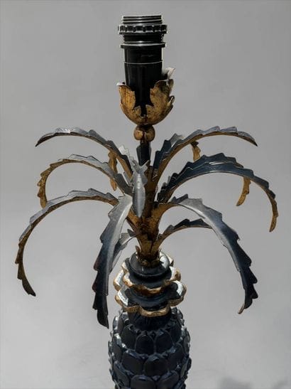 Maison Charles
Pineapple lamp made of black-...