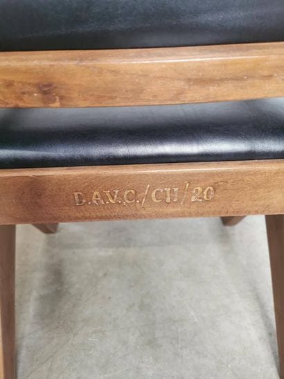 Pierre JEANNERET (1896–1967)
Armchair in...