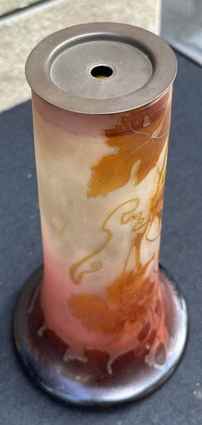 GALLE
Berluze vase made of acid-etched multilayered...