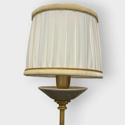 THE PORCELAIN
Two-tiered chandelier with...