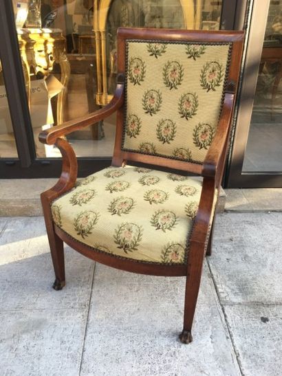 Ensemble comprenant deux fauteuils et deux...