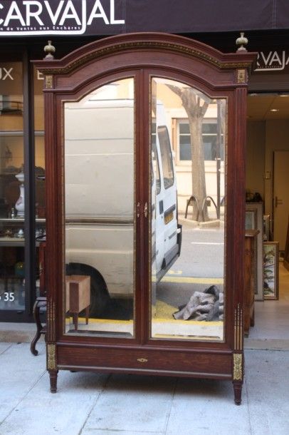 MAISON JEANSELME

Entier mobilier de chambre...