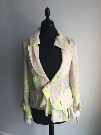 LACROIX

Veste en soie beige rosé à décor

de...