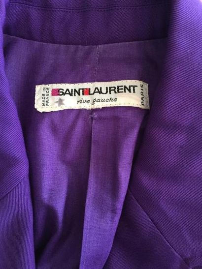 YVES SAINT LAURENT Rive Gauche

Veste à manches...