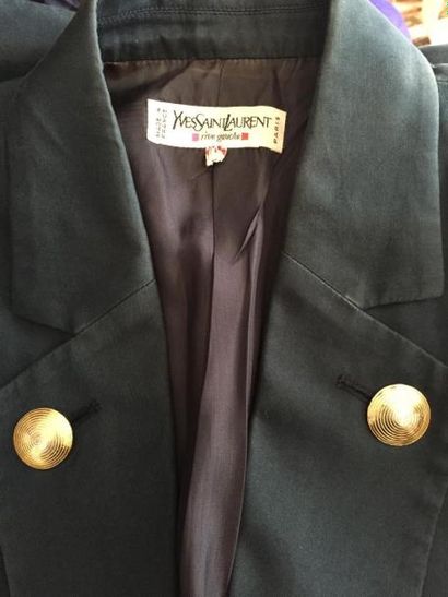 YVES SAINT LAURENT Rive Gauche

Veste à manches...