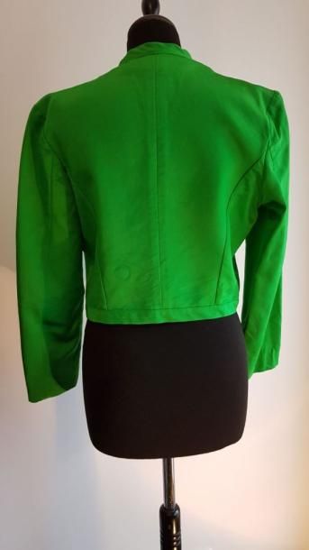LORIS AZZARO Paris

Boléro en faille vert...
