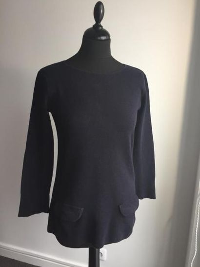 CHANEL

Pull en coton et rayonne bleu

 marine...