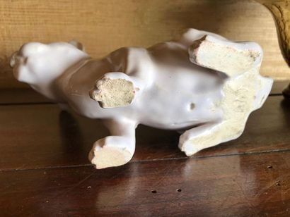 Emile GALLE, dans le goût de 

Lapin en faïence,...