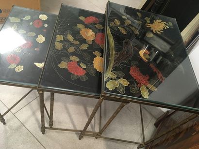 BAGUES, dans le goût de 

Ensemble de trois...