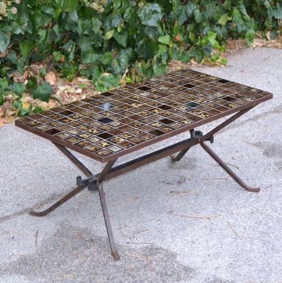 Mado JOLAIN (1921) et René LEGRAND (1923-1996)

Table...