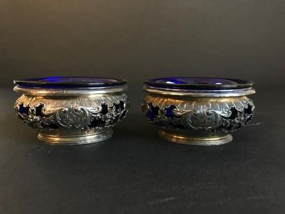 Paire de salerons en argent, intérieur en...