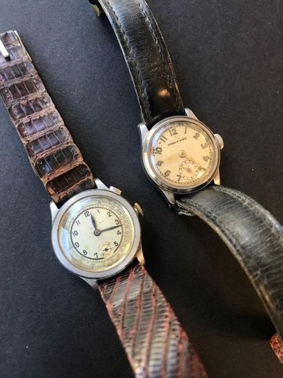 Ensemble de deux montres bracelet pour homme...