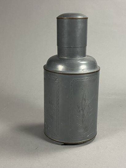 Covered pewter bowl with bamboo decoration...