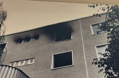 Nicolas DESCOTTES (né en 1968)
Burns, 2002
Deux...