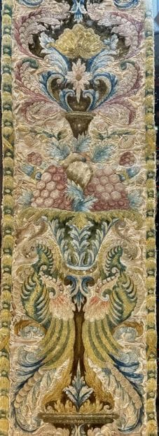 Lé de tapisserie 
XVIIe
146 x 17.5 cm (avec...