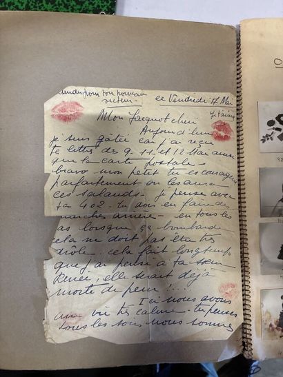 Carnet de photographies de mode réalisé par...