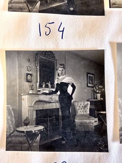 Carnet de photographies de mode réalisé par...