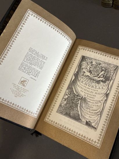 Ensemble de cinq livres

Première photographie...