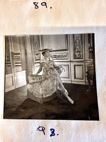 Carnet de photographies de mode réalisé par...