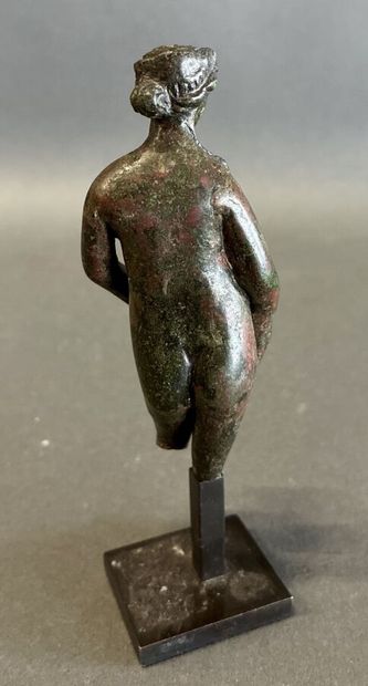 Vénus pudique
Petite statuette en bronze
H....