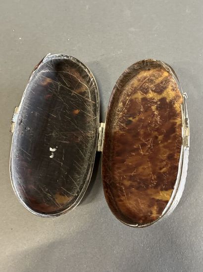 Boites en écaille de tortue et monture en...