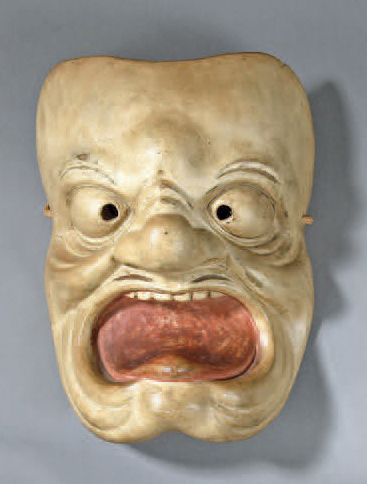 MASQUE populaire en bois recouvert de gofun...