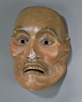 MASQUE de Nô en bois cyprès recouvert de...