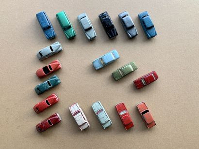 Lot 18 Peugeot DINKY TOYS made in France...