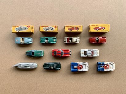 Lot 11 Courses DINKY TOYS made in France...