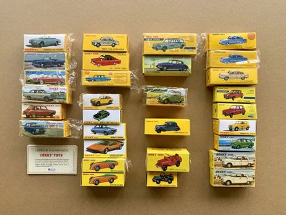 Lot 30 éléments reproduction Dinky Toys Edition...
