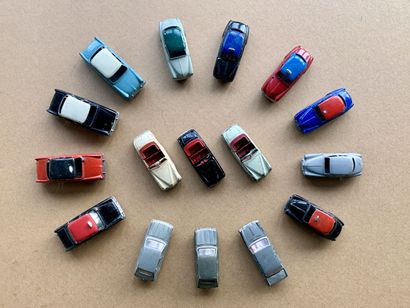 Lot 16 Simca DINKY TOYS made in France 
4x...
