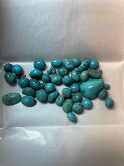 Lot de petites turquoises, poids brut total:...