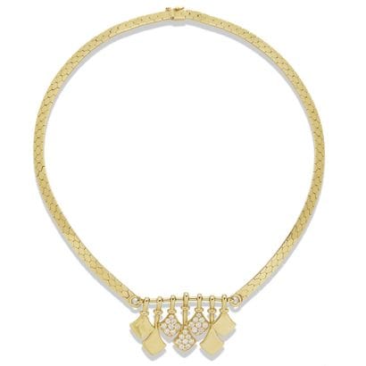DIOR
Collier en or et diamants, par Dior

En...