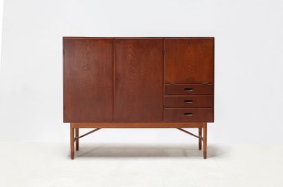 Kurt OSTERVIG (1912-1986) 
Cabinet ouvrant...