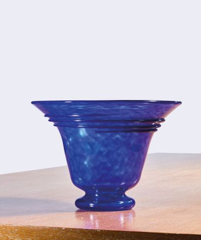 SCHNEIDER 
Large truncated cone-shaped glass...