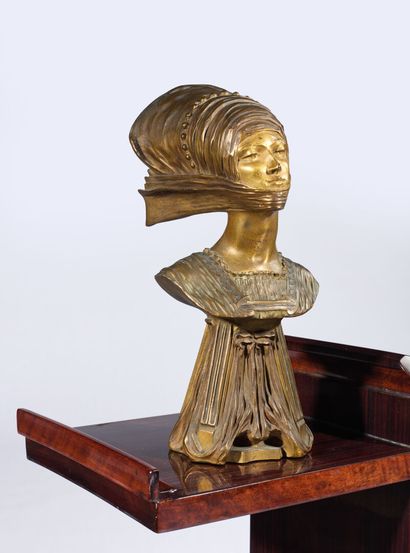 Aug VAUTIER (20th century)
Sculpture in patinated...
