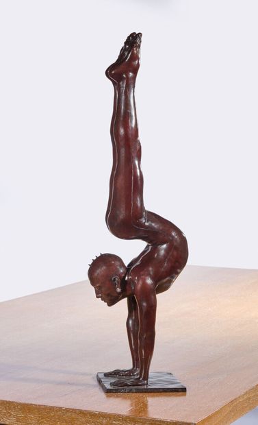 Mauro CORDA (born 1960)
Contortionist, man...