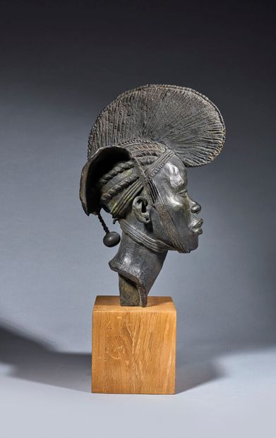 Jacques DARBAUD (born 1943)
Woman with headdress
Black...