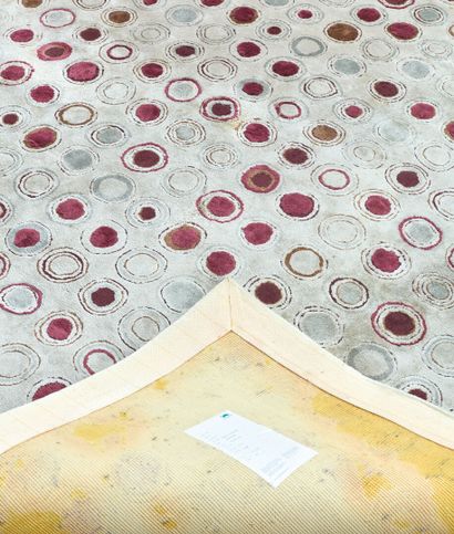 TAI PING SHOP CARPETS
Large linen and silk...