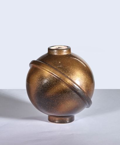 Robert LALLEMANT (1902-1954)
Ball vase, circa...