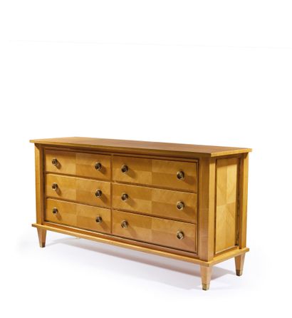 Jacques ADNET (1900-1984)
Sycamore chest...
