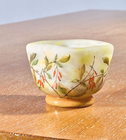 DAUM NANCY 
Glass bowl 
With wide heel and...