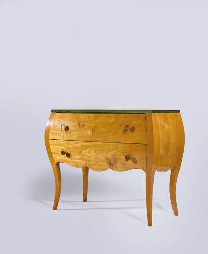 René PROU (1887-1947)
Curved chest of drawers...