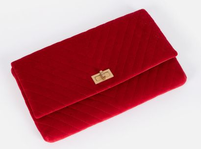 CHANEL
2.55 clutch bag in red velvet with...