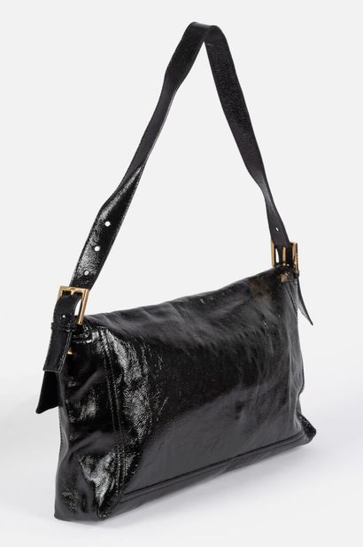 FENDI
Oversized baguette in black patent...