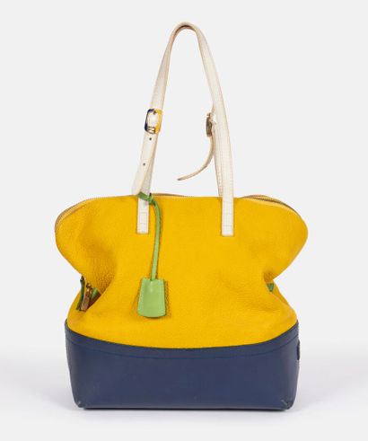 FENDI
Bolide bag in yellow grained calfskin...