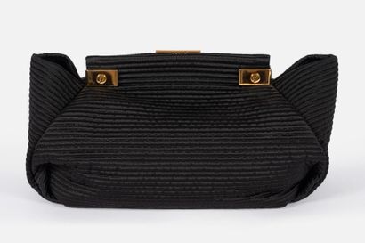 LANVIN
Black silk satin clutch bag with gadroons
Coffee...