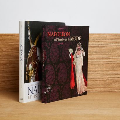 Set of 2 books including: 
- Napoléon et...