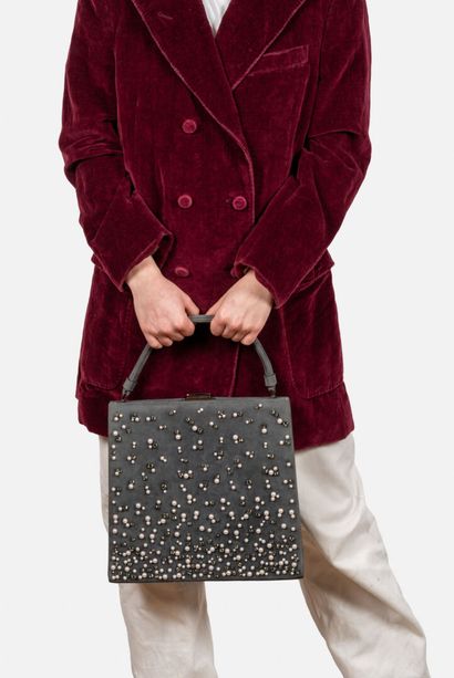 VALENTINO GARAVANI
Box-shaped handbag in...